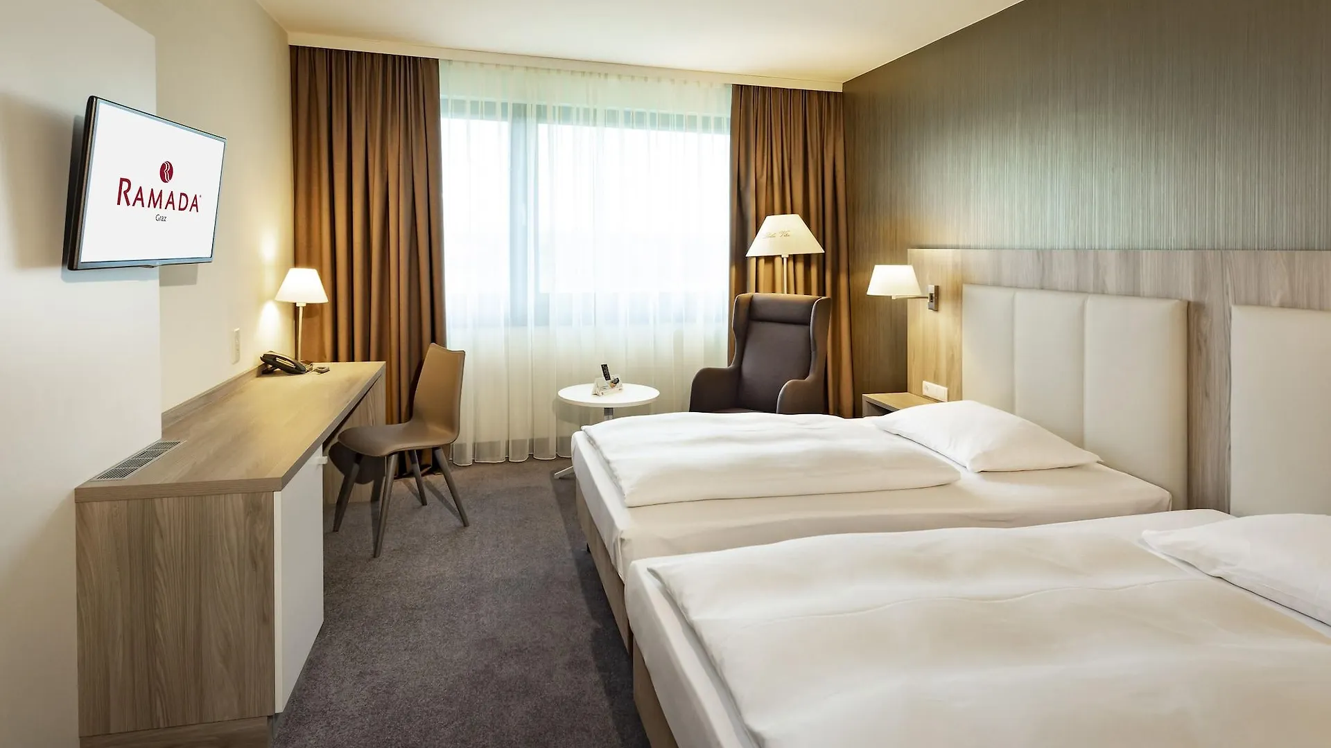 Hotel Ramada By Wyndham Graz Unterpremstaetten 4*,