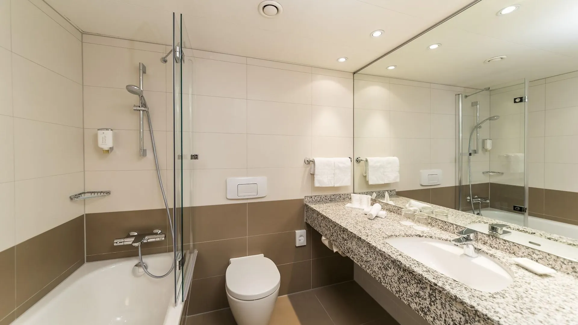 Hotel Ramada By Wyndham Graz Unterpremstaetten