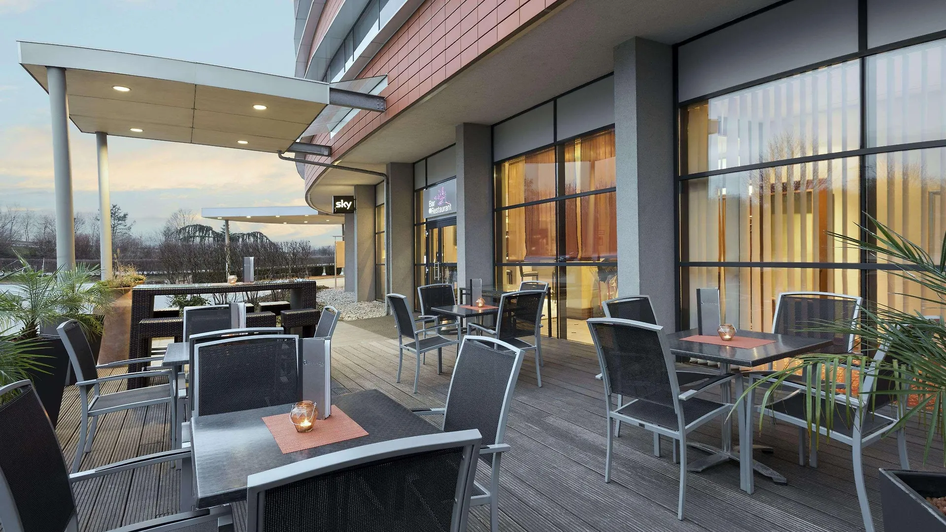 Hotel Ramada By Wyndham Graz Unterpremstaetten Austria